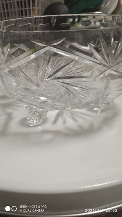 Beautiful crystal fruit bowl like new