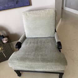 2 living room chairs 