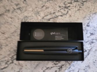 ghd Original Styler - 1” Flat Iron Hair Straightener with Ceramic Heat Technology, 365ºF Safe Styling Temperature, Smooth Gloss Plates, Fast Heat-Up a
