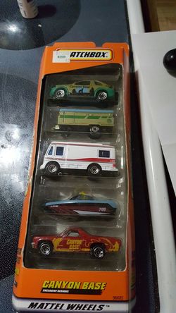 5 pack matchbox cars