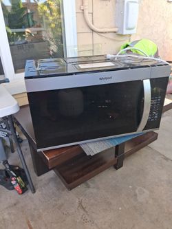 Whirlpool microwave range