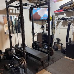 T-3 Series Power Rack /w Lat Pulldown