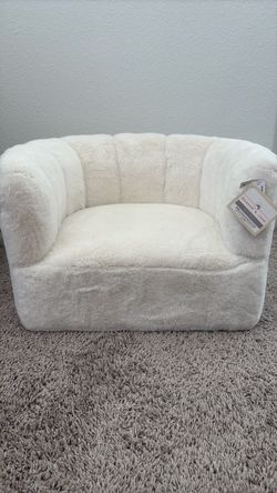 Barker & Jane Faux Fur Pet Bed