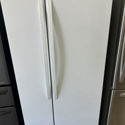 33 Inches Wide Kenmore Refrigerator 