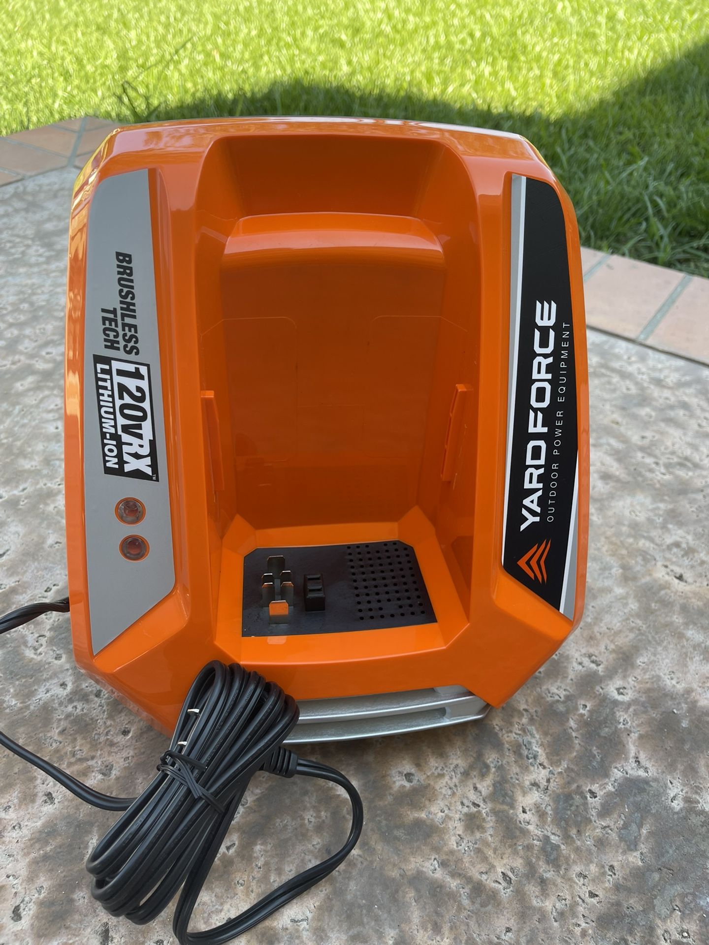YARD FORCE YF120vRXCHG 4 Amp Charger for YF120vRX Lithium-ion Battery, Fast Charging, Black/Orange