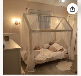 Montessori house bed
