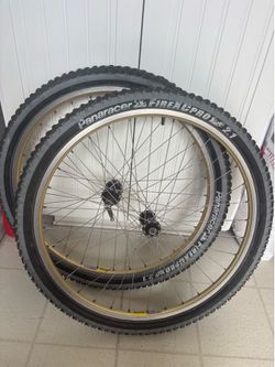 MTB 26” Mavic Wheel set Shimano Deore Hub 9 Speed Compatible (Not Disc Brake)