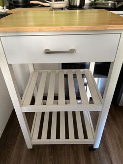 Kitchen Island w/ Cutting Board