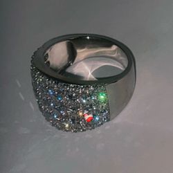 A size 9 Men’s moissanite diamond ring!