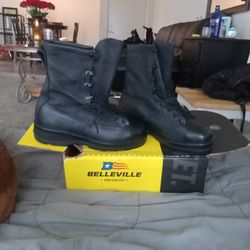  BELLEVILLE Work Boots Men's 9 W / Women's 11 W. Steel Toed.