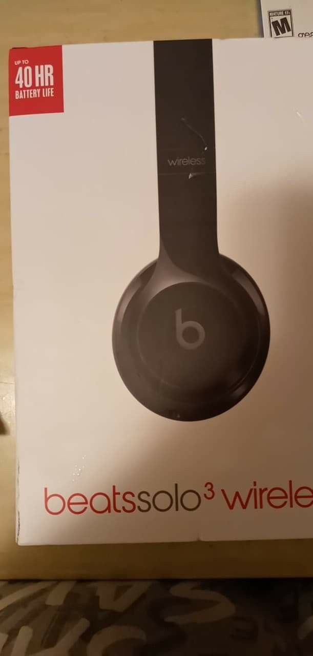 Brand New Dre beats solo 3