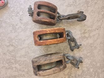 Vintage ship pulleys