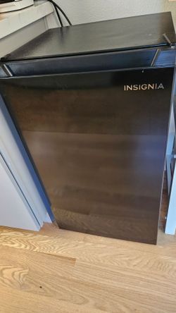 3.3 cuft mini refrigerator