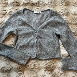 women’s cropped sweater top size small