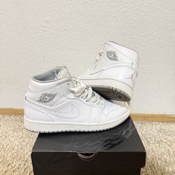 White Wolf Grey (2016)