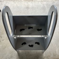 Kid’s Step Stool Stairs