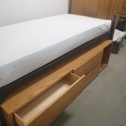 COMPLETE TWIN BED SET WITH BOTTOM DRESSER, BED AND FRAME, please read for price....read...(HOME4)
