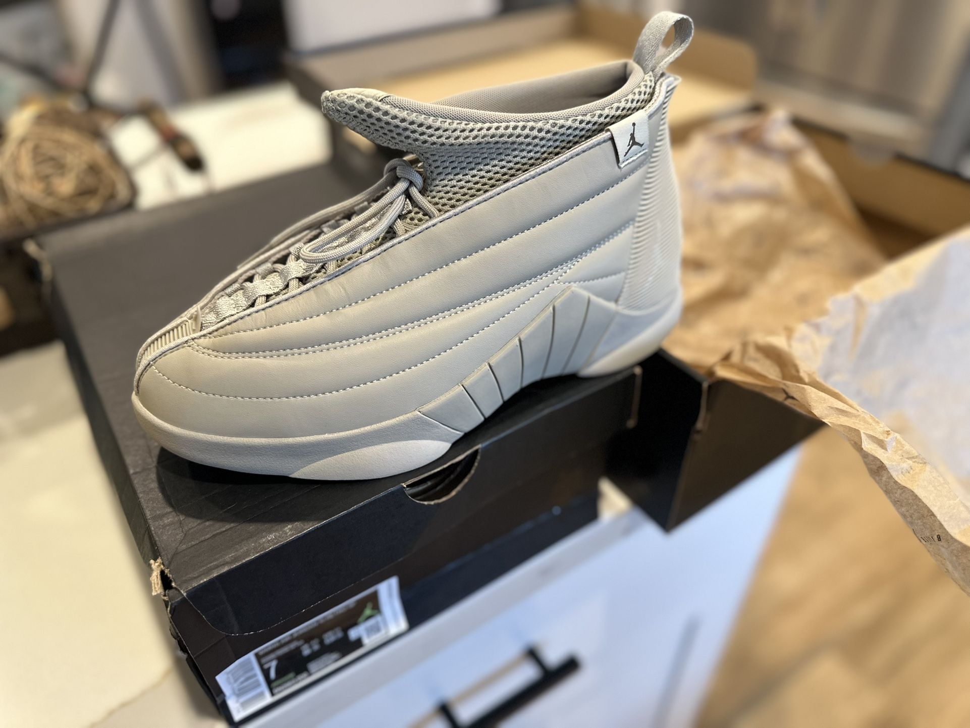 Air Jordan 15 Retro (Billie Eilish) Size 7, 10 Women