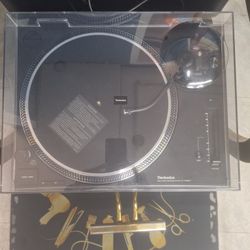 Direct Drive TurnTable System 