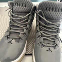 JORDANS  SIZE 9 Mens