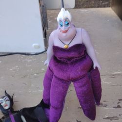 Rare Disney Store Ursula Doll The Little Mermaid Push Toy 12" Velvet Bottom