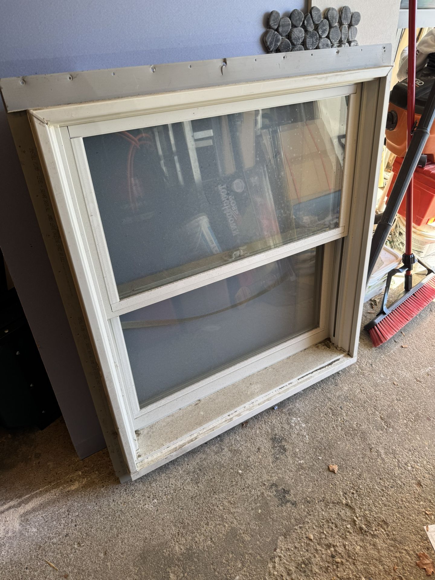 Andersen Double Hung Window 28210