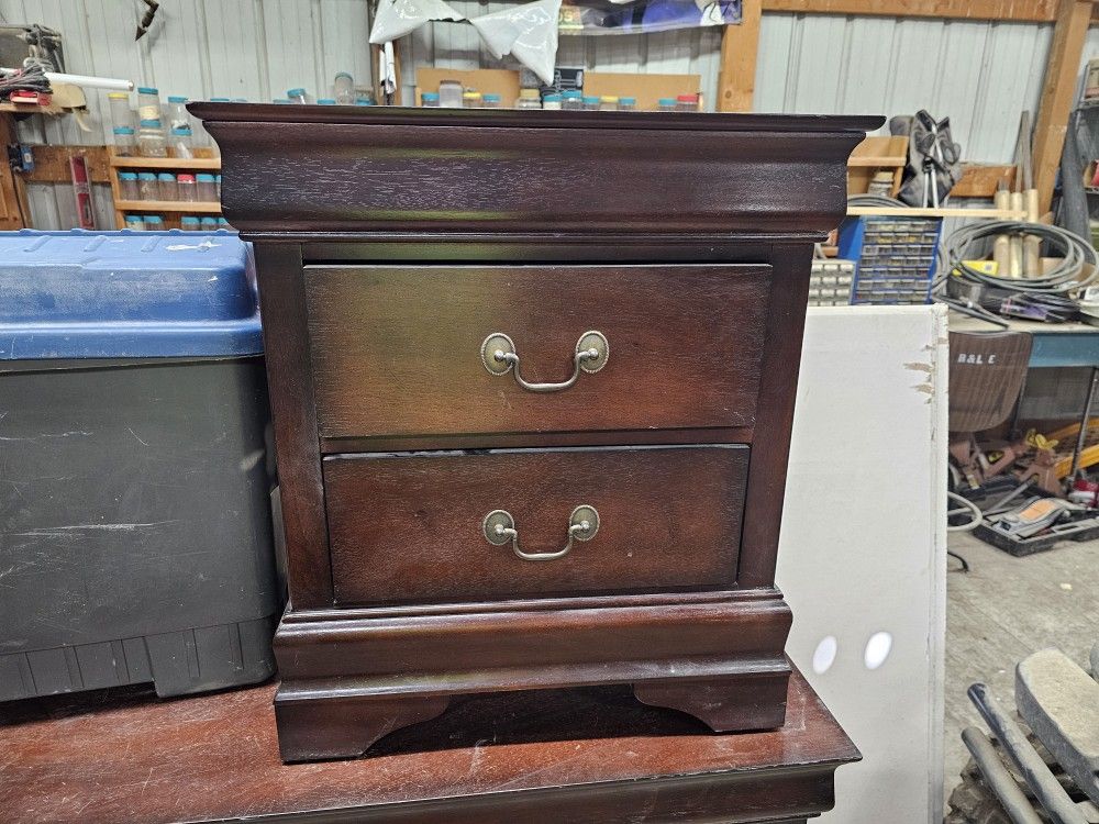 Dresser Set