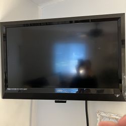 TV With Mount and Roku