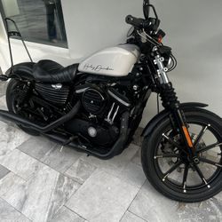 Harley Davidson Iron 883