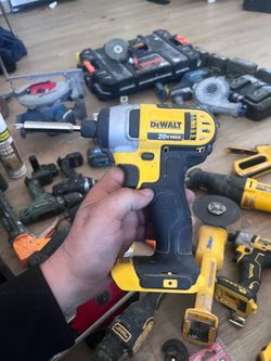 Dewalt 20v max impact