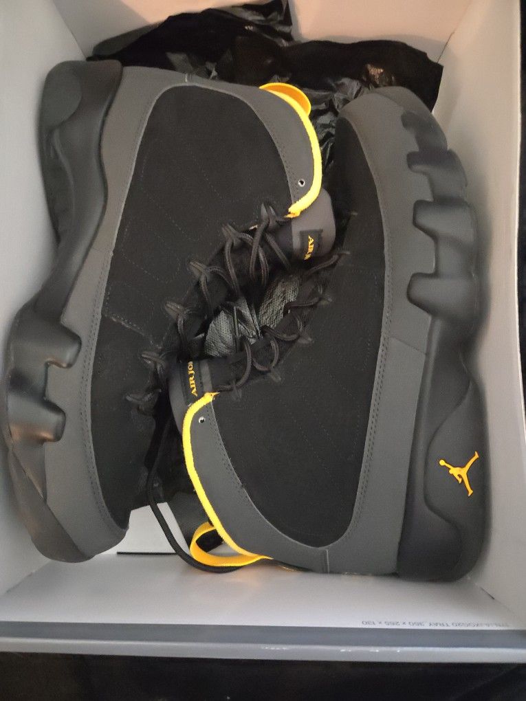 AIR JORDAN 9 RETRO