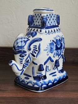 Vintage GZHEL Blue And White Porcelain Elephant Tea Holder
