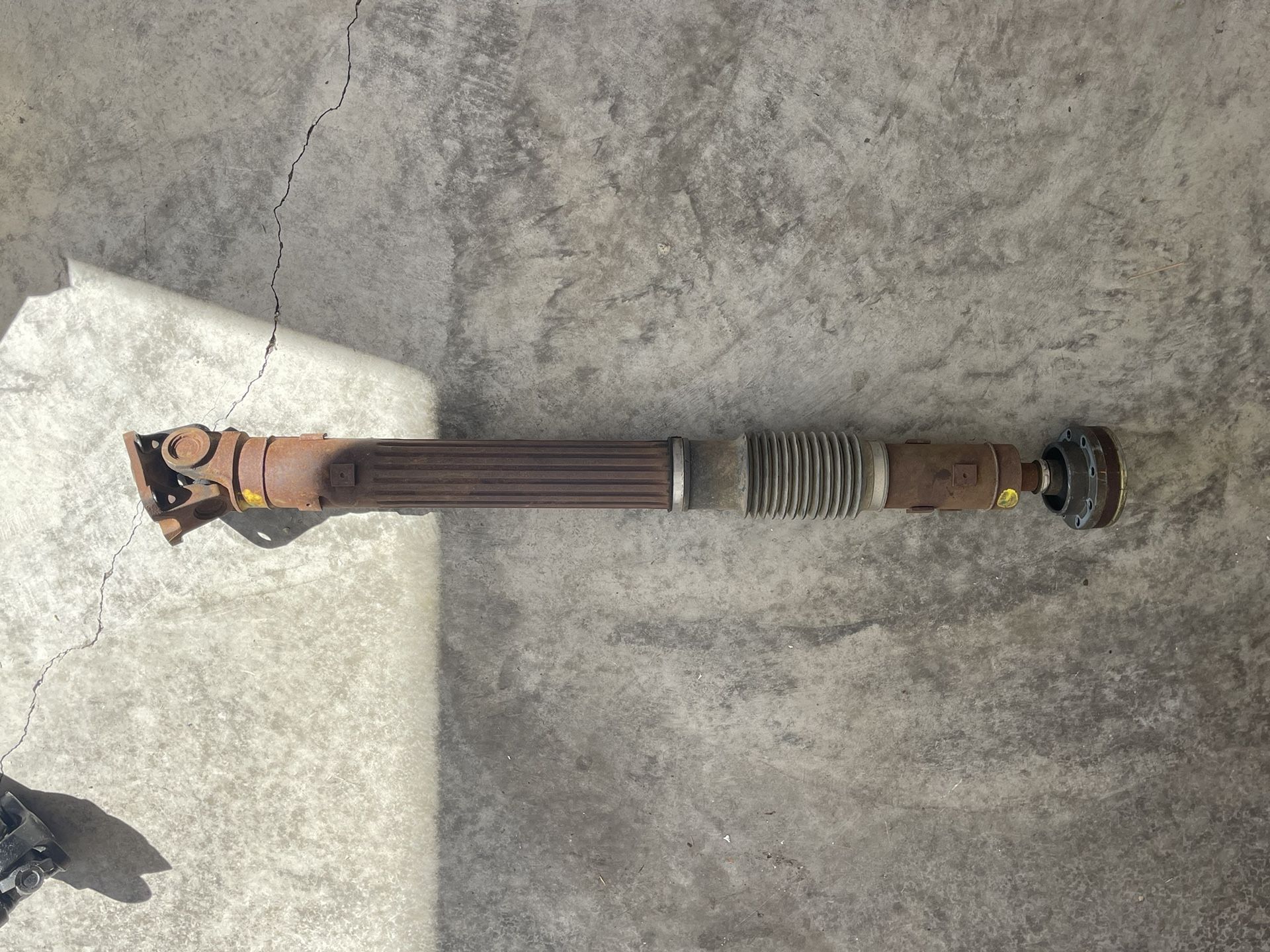 JK rear stock driveshaft 