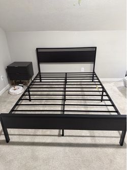 Free queen size bed frame