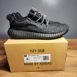 Adidas Yeezy Boost 350 V1 Pirate Black Sz 6.5