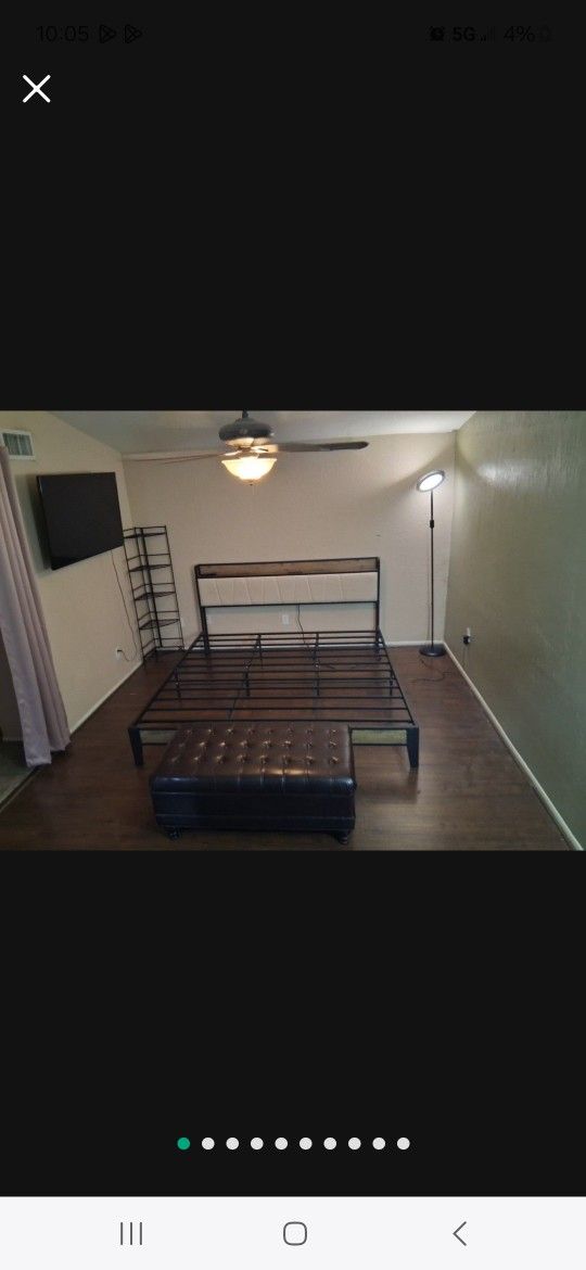 Bedroom Set//Free Delivery