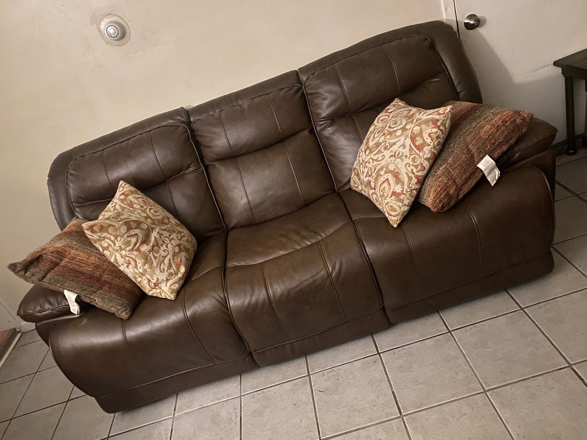GREAT CONDITION !! Great Deal moving Out Of State Need Gone .