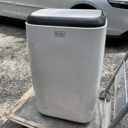 BLACK+DECKER Portable Air Conditioner