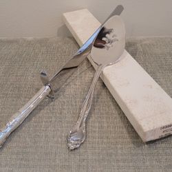 Vintage Wedding Cake Server Set "Affection"