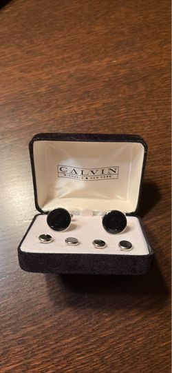 Calvin Michaels New York Cufflinks and Studs Set
