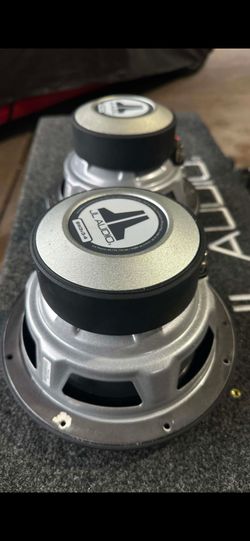 JL AUDIO 8" SUBS IN A BOX FOR TOYOTA TACOMA