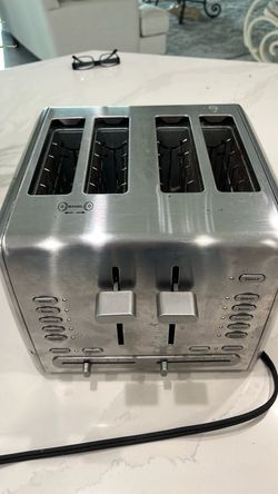 Cusinart Stainless Steel 4-Slice Toaster