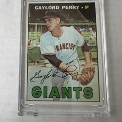 1967 Topps Gaylord Perry Baseball Card Ex Mint 