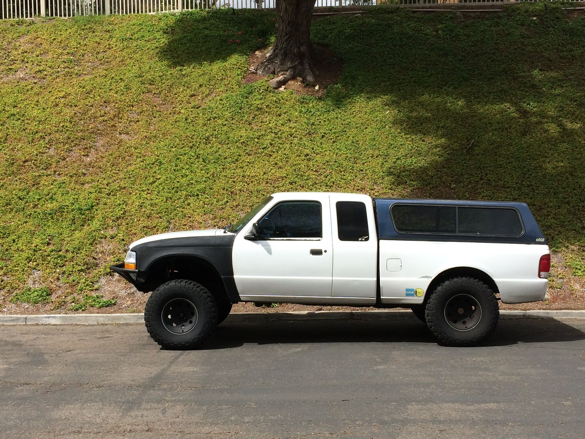 6.5 Feet ‘Leer’ Camper Shell