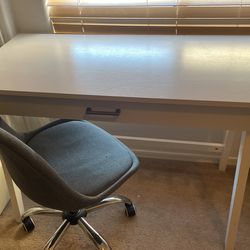 desk and chair bundle