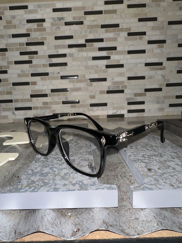 New Glasses Eye Wear 