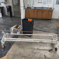 Vintage Sterling Industrial Fabric Spreader – Chicago Sewing Machine Co.