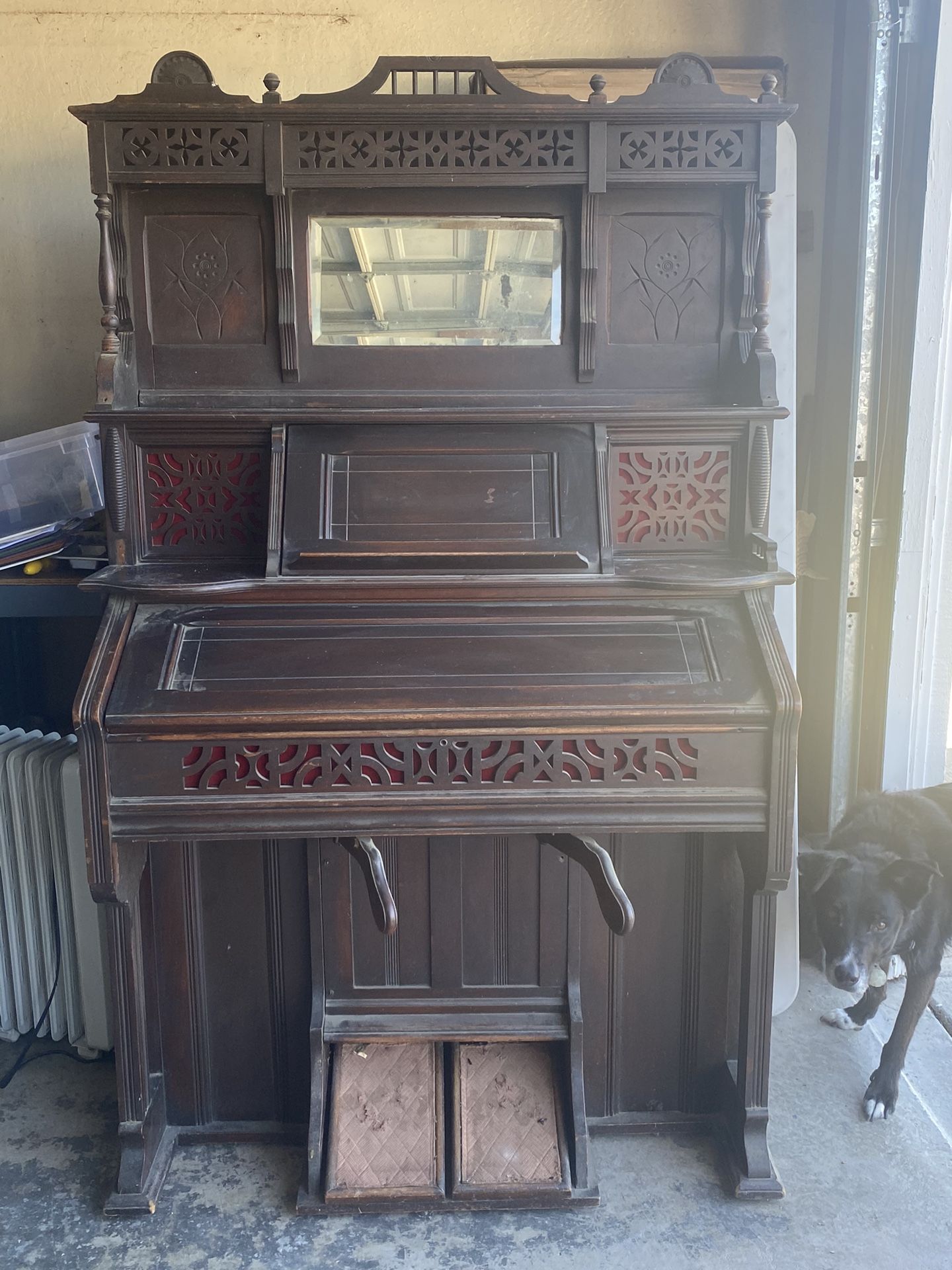 Vintage ~1920s era Pump Organ