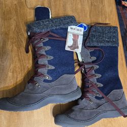 MUK-LUKS Winter Snow Boots Blue And Pink Womens Size 10 NEW