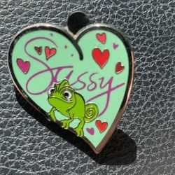 Disney Tangled Rapunzel Chameleon Pascal Sassy Heart Pin